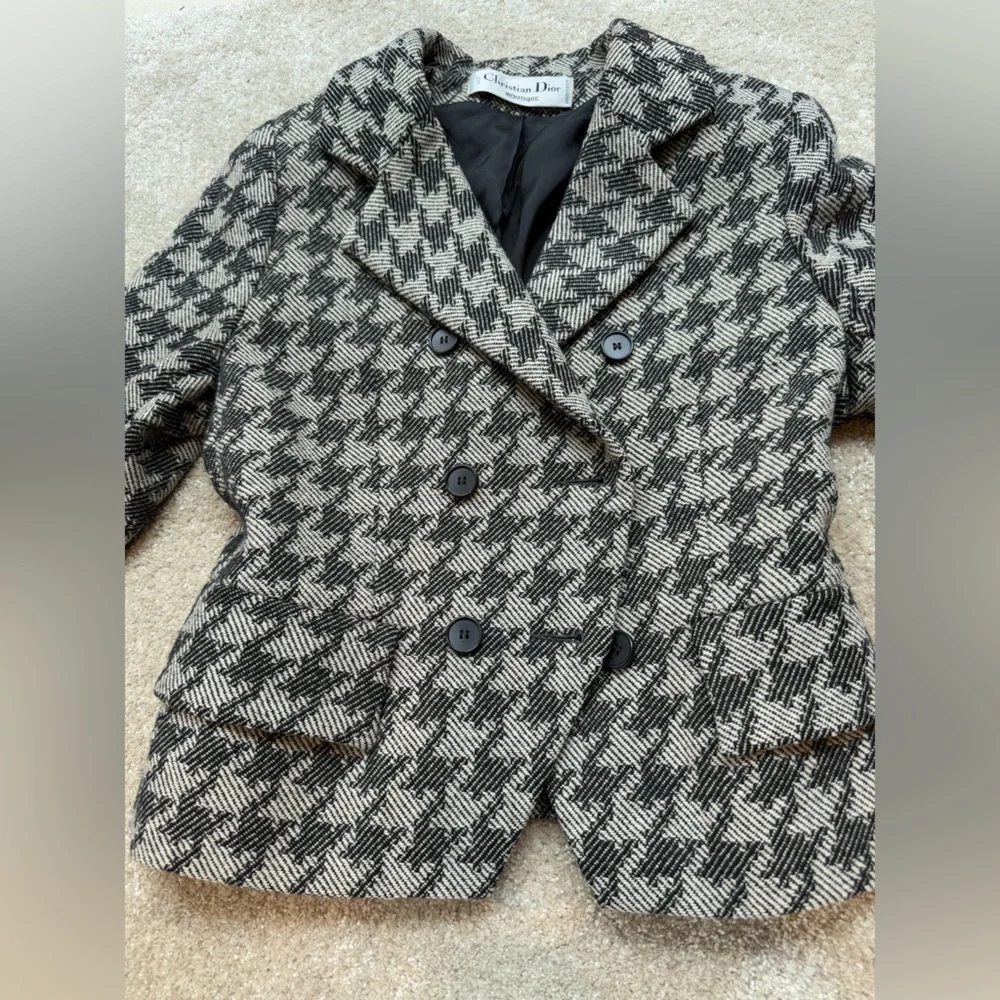 Dior woman jacket sz 2 or 4 wool grey